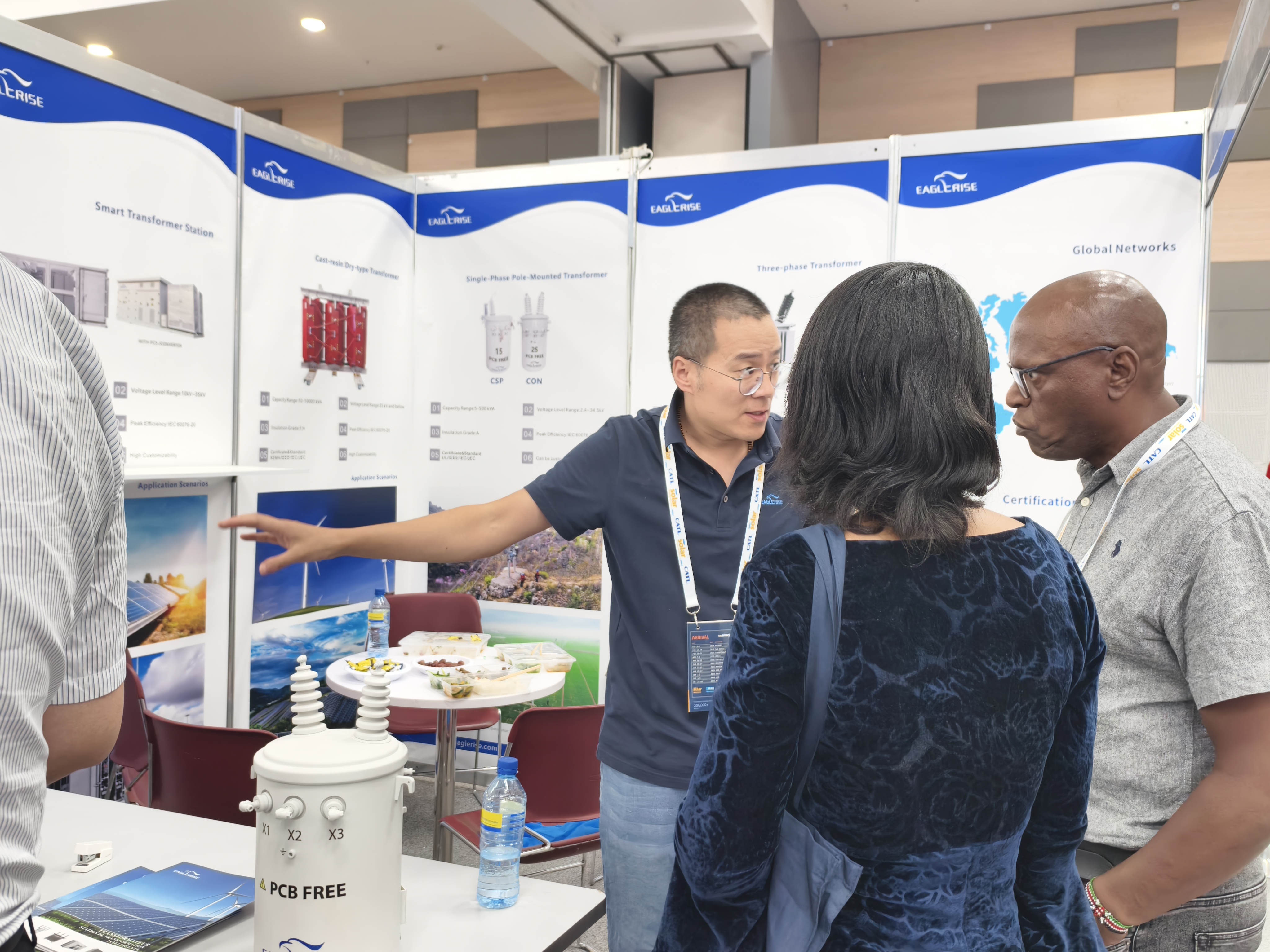 伊戈尔亮相肯尼亚太阳能储能展